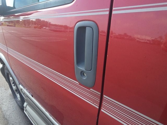 2002 GMC Savana G1500 135 WB