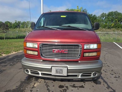 2002 GMC Savana G1500 135 WB