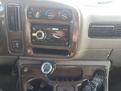 2002 GMC Savana G1500 135 WB