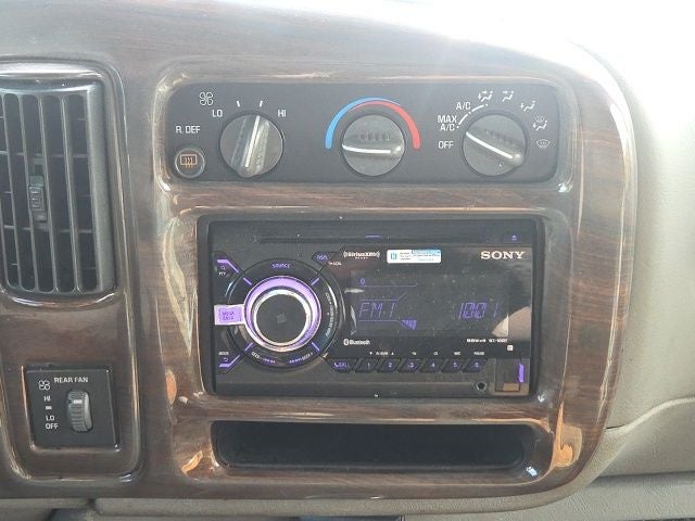 2002 GMC Savana G1500 135 WB