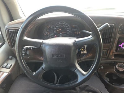 2002 GMC Savana G1500 135 WB
