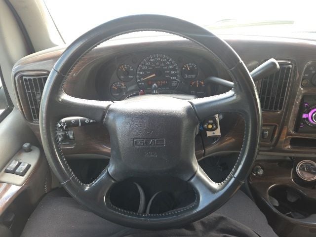 2002 GMC Savana G1500 135 WB