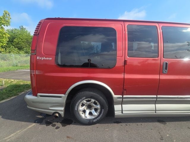 2002 GMC Savana G1500 135 WB