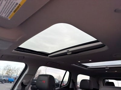 2023 GMC Acadia AT4