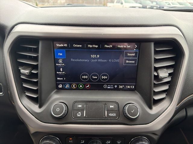 2023 GMC Acadia AT4