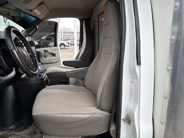 2017 Chevrolet Express 3500 Work Van Cutaway