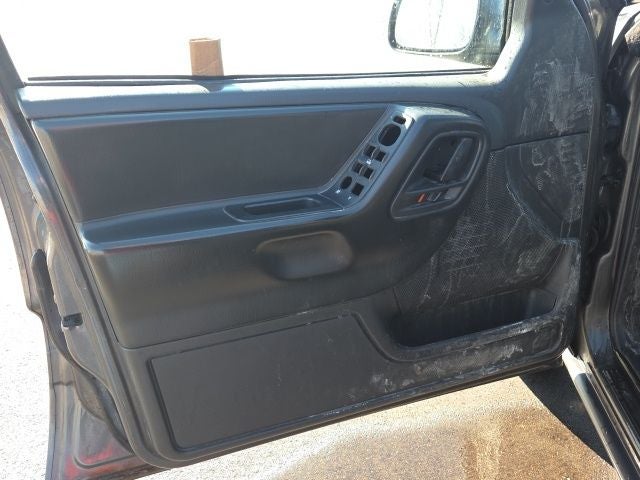 2004 Jeep Grand Cherokee Laredo