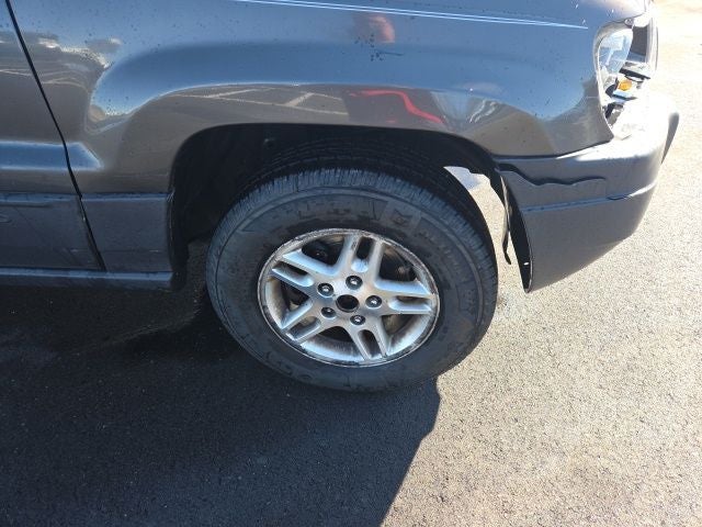 2004 Jeep Grand Cherokee Laredo