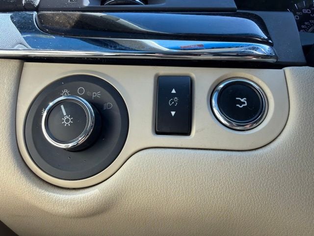 2013 Lincoln MKS Base