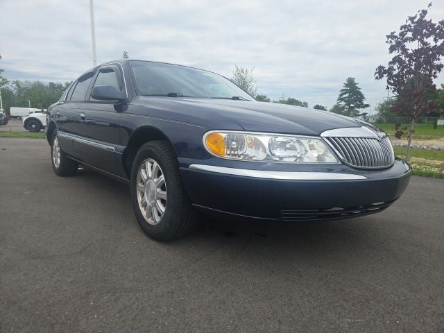 2002 Lincoln Continental Base's photo