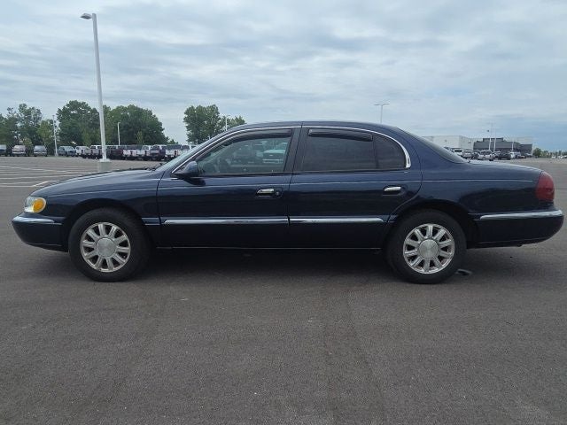 2002 Lincoln Continental Base