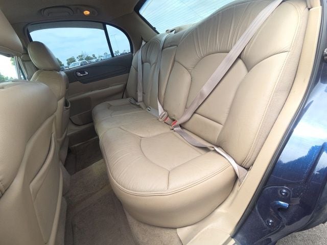2002 Lincoln Continental Base