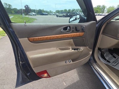 2002 Lincoln Continental Base