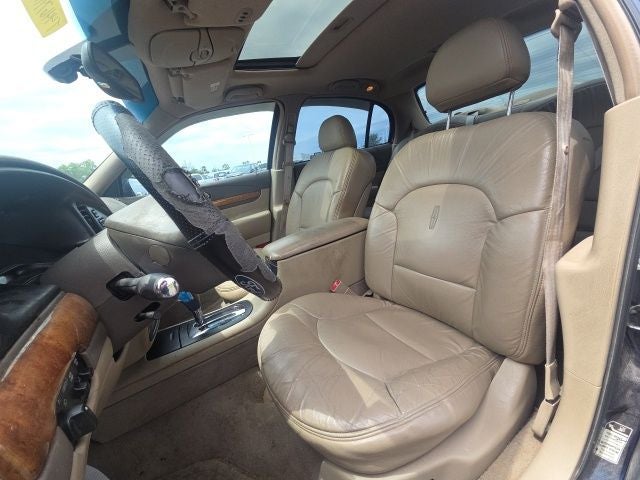 2002 Lincoln Continental Base