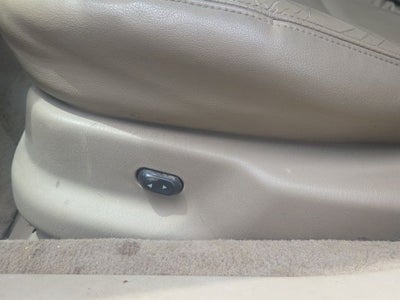 2002 Lincoln Continental Base