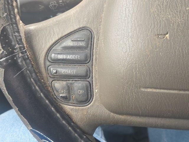 2002 Lincoln Continental Base