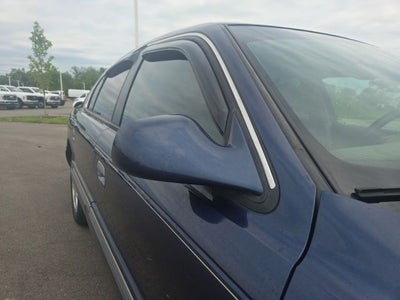 2002 Lincoln Continental Base
