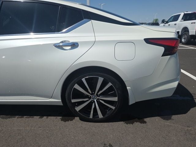 2020 Nissan Altima 2.0 Platinum