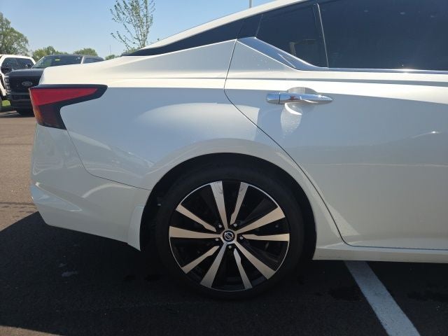 2020 Nissan Altima 2.0 Platinum
