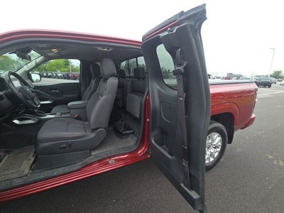 2022 Nissan Frontier SV