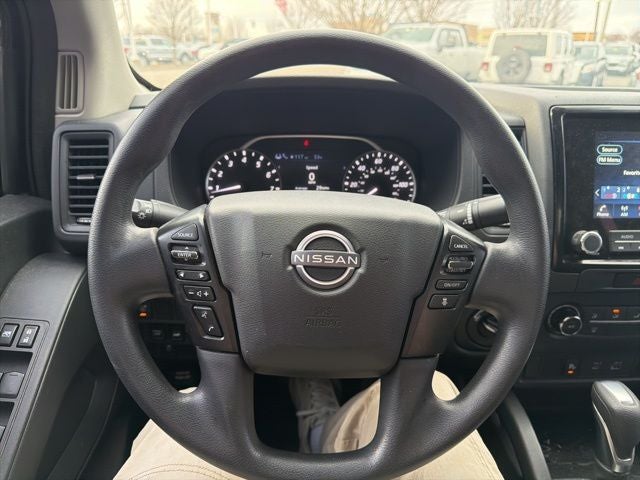 2022 Nissan Frontier S