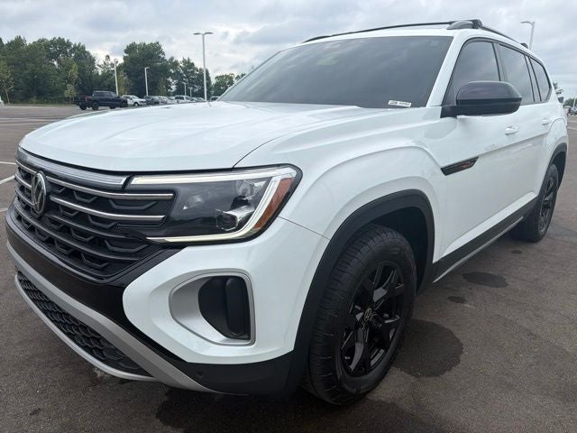 2024 Volkswagen Atlas 2.0T Peak Edition SE w/Technology