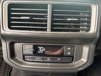 2024 Volkswagen Atlas 2.0T Peak Edition SE w/Technology