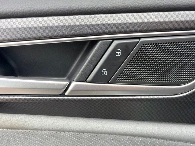 2024 Volkswagen Atlas 2.0T Peak Edition SE w/Technology