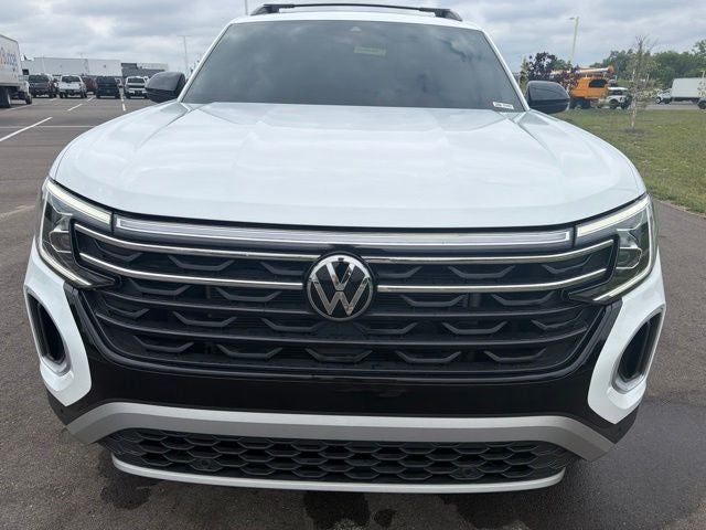 2024 Volkswagen Atlas 2.0T Peak Edition SE w/Technology