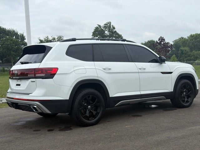 2024 Volkswagen Atlas 2.0T Peak Edition SE w/Technology