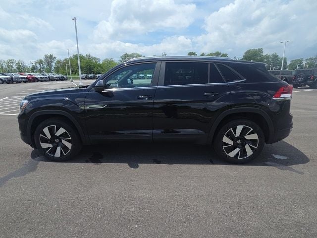 2024 Volkswagen Atlas Cross Sport 2.0T SE w/Technology