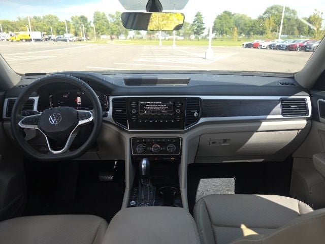 2022 Volkswagen Atlas 3.6L V6 SE w/Technology