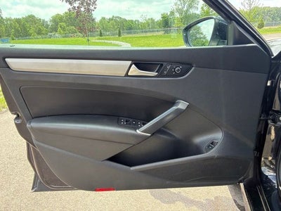 2022 Volkswagen Passat 2.0T SE