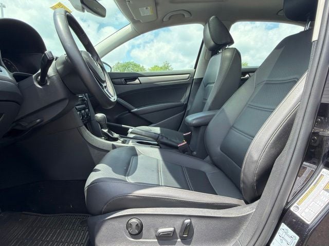 2022 Volkswagen Passat 2.0T SE
