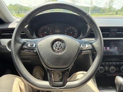 2022 Volkswagen Passat 2.0T SE