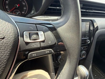 2022 Volkswagen Passat 2.0T SE