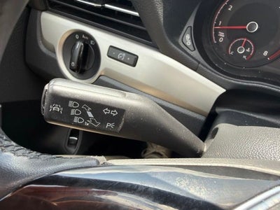 2022 Volkswagen Passat 2.0T SE