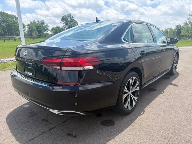 2022 Volkswagen Passat 2.0T SE
