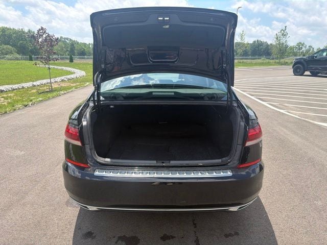 2022 Volkswagen Passat 2.0T SE