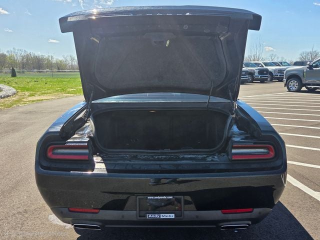 2016 Dodge Challenger SXT