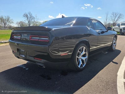 2016 Dodge Challenger SXT