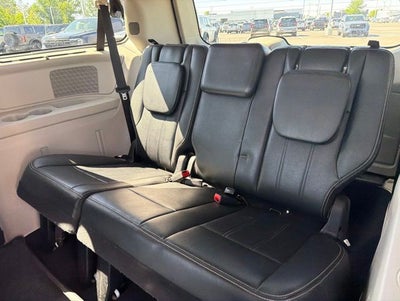 2012 Chrysler Town & Country Touring-L