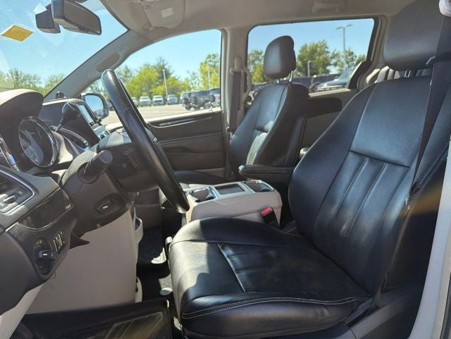 2012 Chrysler Town & Country Touring-L