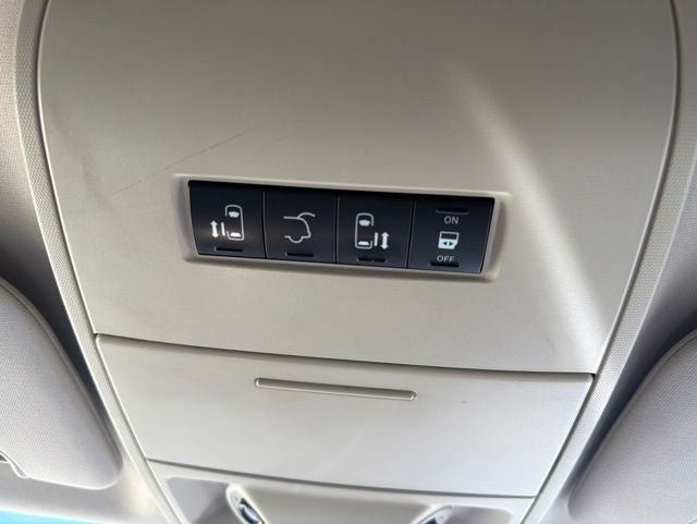 2012 Chrysler Town & Country Touring-L