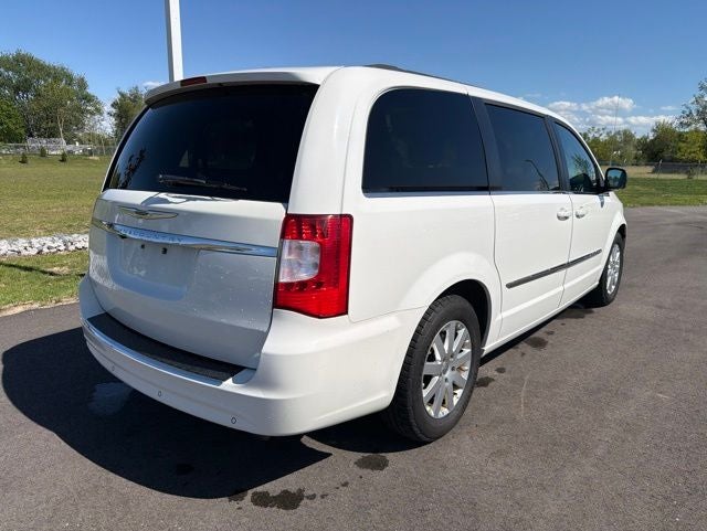 2012 Chrysler Town & Country Touring-L