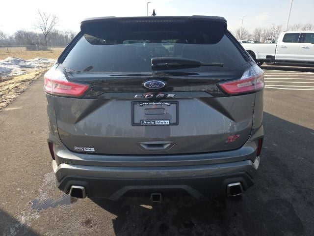 2022 Ford Edge ST