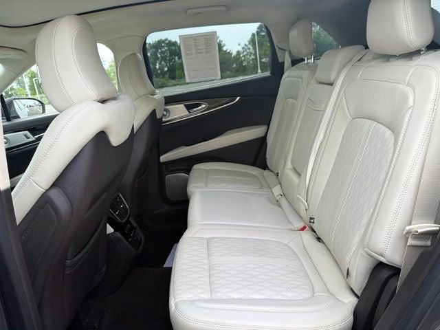 2022 Lincoln Nautilus Black Label