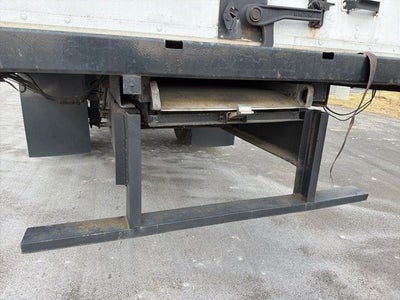 2015 Ford F-650SD Box Truck