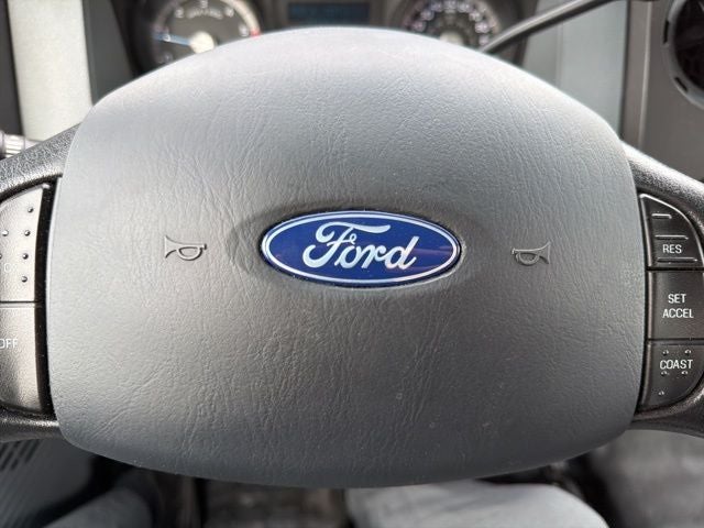 2015 Ford F-650SD Box Truck