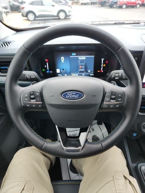 2026 Ford Maverick Lobo High